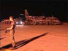 Flyet med de franske soldatene ankom Skopje i Makedonia i kveld. (Foto: EBU) Flyet med de franske soldatene ankom Skopje i Makedonia i kveld. (Foto: EBU)