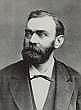 Alfred Nobel testamenterte bort hele sin formue til et fond, som skulle dele ut fem priser