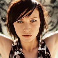 A Camps Nina Persson