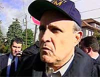 Ifølge New Yorks borgermester Rudolf Giuliani er det to krasjsteder etter ulykken. (Foto: EBU)