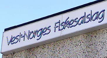 Fr 1995 vart Sogn og Fjordane Fiskesalslag samanslege med fiskesalslaget i Hordaland til Vest-Norges Fiskesalslag. (Foto: NRK)