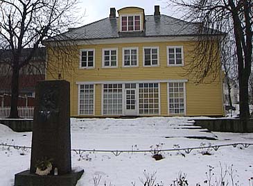 Det gamle posthuset i Hyanger.