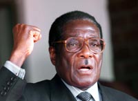 Robert Mugabe kan bli tvunget i eksil. (Arkivfoto) Robert Mugabe kan bli tvunget i eksil. (Arkivfoto)
