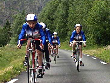 I 1992 arrangerte Lrdal Sykkelklubb NM i sykkel. (Foto: Stein Magne Os, NRK)