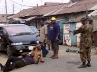 Da soldatene først gikk inn i Lagos, ble det raskt rolig. (Foto: Saurabh Das, Ap) 