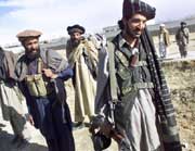 Afghanske soldater 3 mil fra Gardez i Paktia. USA har åpnet en ny offensiv om provinsen, der det antas at 5000 Al Qaida- og Taliban-soldater befinner seg. (Foto: Scanpix/AP/Lefteris Pitarakis)