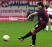 Rui Costa er blitt byttet ut i sju av Milans åtte mesterliga-kamper.
