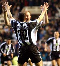 Alan Shearer har jublet 99 ganger i Newcastle-trøya.