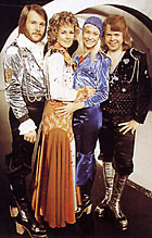 Platåsko ble voldsomt populært etter at ABBA brukte slike sko på scenen.