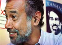 Frihetshelten og geriljalederen Xanana Gusmao vant en overveldende seier i Øst-Timors første presidentvalg. (Foto: AP)