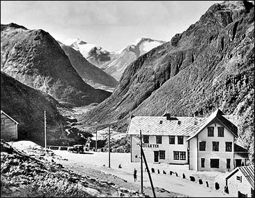 Videster hotell ved Strynefjellsvegen i 1936. (Foto  Fylkesarkivet)