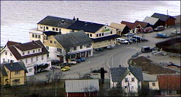 Sentrum i Utvik. (Foto: NRK)