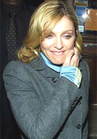 Madonna protesterer mot krig i ny video. Foto: Photo / PA, Peter J. Jordan. Madonna protesterer mot krig i ny video. Foto: Photo / PA, Peter J. Jordan.