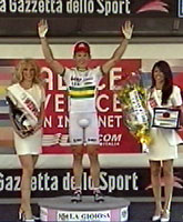 Robbie McEwen tok sin andre etappeseier i Italia Rundt onsdag. Robbie McEwen tok sin andre etappeseier i Italia Rundt onsdag.