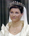 Prinsesse Märtha Louise fulgte nøye med på biskopens tale.