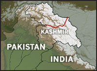 India beskylder Pakistan for å hjelpe opprørere i Kashmir-regionen. (Illustrasjon: NRK)