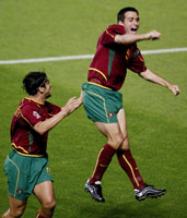 Pauleta jubler etter målet sitt. (Foto: Jason Reed/Reuters) Pauleta jubler etter målet sitt. (Foto: Jason Reed/Reuters)