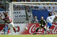 Dennis Rommedahl scoret mot Frankrike under VM.