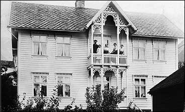 Hotellet i Fresvik tidleg p 1900-talet. (Foto  Fylkesarkivet)