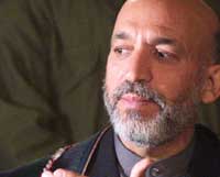Hamid Karzai ble Afghanistans president etter Talibans fall.