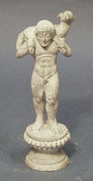 Denne etruskiske statuetten er fra tidlig på 500-tallet, og viser at sauebæring alltid har vært en viktig del av sauebondens hverdag. Denne etruskiske statuetten er fra tidlig på 500-tallet, og viser at sauebæring alltid har vært en viktig del av sauebondens hverdag.
