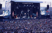 Steming blir det heilt sikkert også i Oslo Spektrum når Red Hot Chili Peppers kjem på besøk i mars. Steming blir det heilt sikkert også i Oslo Spektrum når Red Hot Chili Peppers kjem på besøk i mars.