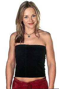 "Den nye Kylie", Holly Valance vil ikke satse på lang pop-karriere. "Den nye Kylie", Holly Valance vil ikke satse på lang pop-karriere.