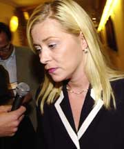 Siv Jensen mener forslaget fra regjeringen ikke gir grunnlag for forhandlinger. (Foto: Scanpix/Cornelius Poppe) Siv Jensen mener forslaget fra regjeringen ikke gir grunnlag for forhandlinger. (Foto: Scanpix/Cornelius Poppe)
