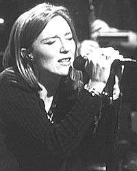 Beth Gibbons går solo. Foto: Promo. Beth Gibbons går solo. Foto: Promo.