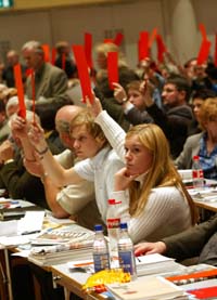 Et stort flertall stemte for én nestleder i Ap. (Foto: Terje Bendiksby, Scanpix) Et stort flertall stemte for én nestleder i Ap. (Foto: Terje Bendiksby, Scanpix)