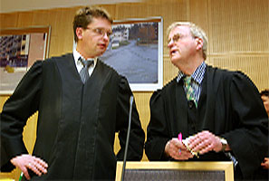 Trygve (t.v.) og Tor Erling Staff i lagmannsretten i dag. (Foto: Knut Fjeldstad, Scanpix)