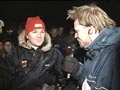 Fullt mediakjør: Storebror Henning Solberg intervjues på direkten av NRKs Arild Andersen(Foto: NRK)