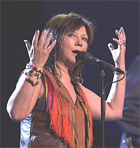 Mari Boine på scenen Fredspris-konserten 2002. Foto: Erlend Aas, Scanpix.