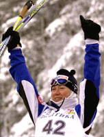 Kristina Smigun tok en forventet seier på 5 kilometer fri teknikk. (Foto: Reuters)