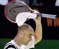 Agassi og har vært i kvartfinalen i 14 av de 16 siste Grand Slam-turneringene han har stilt opp i.