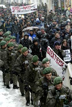 Demonstrasjon mot Irak-krig i München. Foto: Reuters/Scanpix
