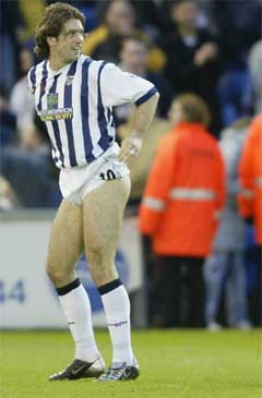 Andy Johnson feirer scoringen mot Bolton lørdag. Foto: Getty Images Andy Johnson feirer scoringen mot Bolton lørdag. Foto: Getty Images