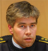 Politiinspektør Atle Roll-Matthiesen under pressekonferansen på Fagernes. Foto: Knut Fjeldstad / SCANPIX 