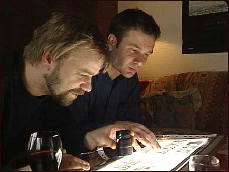 Arve Ullebø og Geir Birkeland står bak fotoprosjektet. (Foto: Arild Nybø, NRK) Arve Ullebø og Geir Birkeland står bak fotoprosjektet. (Foto: Arild Nybø, NRK)