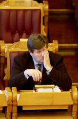 Næringsminister Ansgar Gabrielsen er svært upopulær på Fosen. Bedre vert det ikkje etter at han kun gjev ... verkstedet i Rissa meinar dei har krav på. Foto: Scanpix.