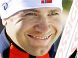 Ole Einar Bjørndalen, verdens beste skiskytter, skal lære Brann å skyte innertiere.