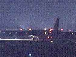 B-52 flyene lettet fra England etter midnatt. (Foto: APTN)