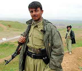 Kurdisk soldat (Foto: Reuters)