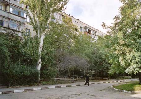 Blokka i Nikopol hvor Galina bor sammen med moren Valentina og datteren Margarita.