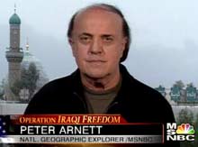 Peter Arnett fikk sparken i NBC etter å ha sagt at USAs krigsplan var feilslått i et intervju på irakisk tv. (Foto: Scanpix / NBC)