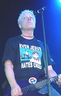 Vokalist og gitarist Bryan 'Dexter' Holland og resten av The Offspring har stjålet platenavnet sitt fra Guns n'Roses. Foto: theoffspring.com.