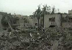 Bomber mot sivile hus i Bagdad. (Foto: Reuters)