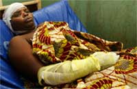 Denne kvinnen overlevde Drodro-massakren torsdag, men nær tusen andre døde (REUTERS/Antony Njuguna )
