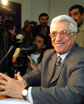 Abu Mazen, eller Mahmoud Abbas som han også blir kalla, vil ikkje forhandle meir med Yasir Arafat. (Reuters-foto)