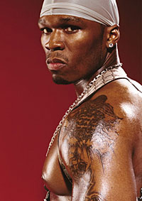 Rapperen 50 Cents selger mest i USA, til tross for at musikken hans ligger tilgjengelig på internett. Foto: 50cents.com